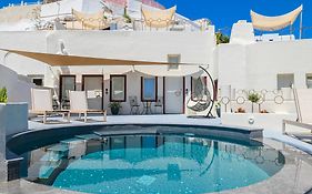 Naos Suites